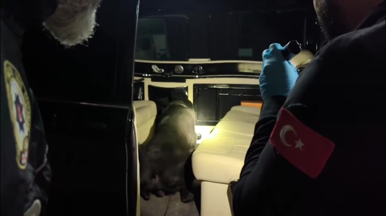 Panelvandan zehir çıktı 825 kilo bonzai üretimi engellendi 2