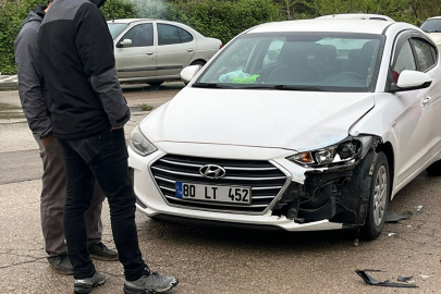 Adana’da trafik kazası: Motosiklet otomobille çarpıştı, sürücü yaralandı