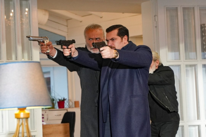 Eşref Rüya 39. bölüm tekrarı ne zaman, saat kaçta? Kanal D yayın akışında Eşref Rüya sürprizi!