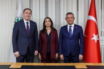 Özgür Özel'den Meclis'e ara seçim çağrısı: "8 boş sandalye için sandığa gidilmeli"