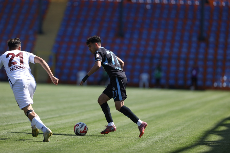 Trendyol 1. Lig Atakaş Hatayspor 4 - Adana Demirspor 0 3