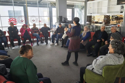 1-7 Nisan Kanserle Mücadele Haftası’nda yaşlılara sağlıklı yaşam ve kanserden korunma yolları anlatıldı