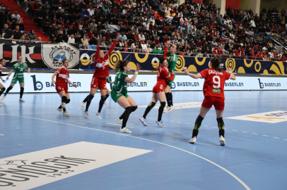 A Milli Kadın Hentbol Takımı Macaristan'a 42-23 mağlup oldu