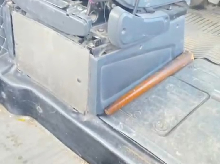 Adana'da cono'ların olduğu bölgede dolmuşa ve sürücülere saldırı 2