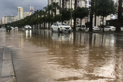 Adana'da kuvvetli yağış uyarısı! Belediyeden kritik açıklama
