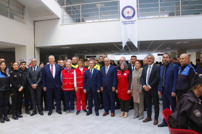 Adana Emniyet Müdürlüğü’nden Türk Polis Teşkilatı’nın 181. yılında kan ve kök hücre bağışı kampanyası