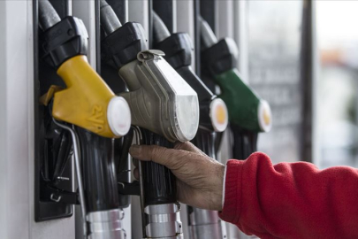 AKARYAKITA TARİHİ İNDİRİM GELİYOR! MOTORİN 15 TL BİRDEN DÜŞECEK