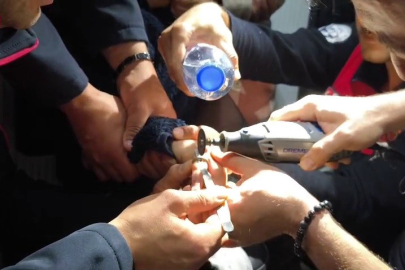 Hatay İskenderun'da parmağına yüzük sıkışan çocuk itfaiye tarafından kurtarıldı