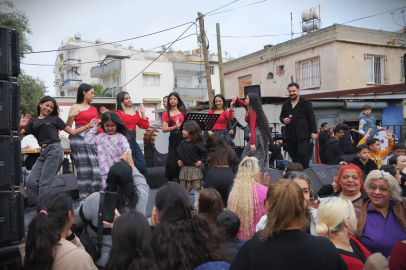 Mersin'de 8 Nisan Dünya Romanlar Günü kutlandı