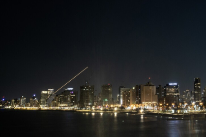 Tel Aviv'in "kükreyen aslan" isimli saldırıdan "miyavlayan kedi" olarak çıktığı yorumu