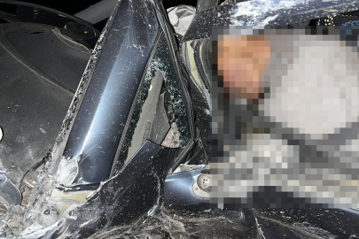 Eskişehir’de kaymakamın bulunduğu araç kafa kafaya çarpıştı: 1 ölü, 2 yaralı