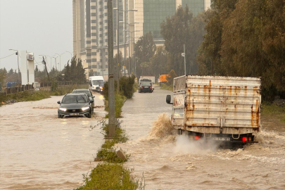 Meteoroloji’den kritik uyarı! Adana, Hatay ve Osmaniye için sağanak ve fırtına alarmı