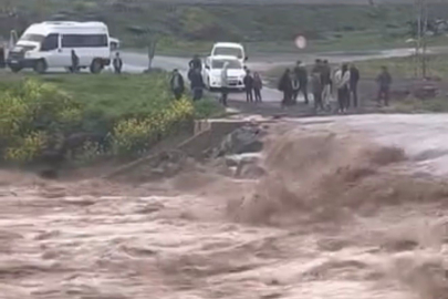 Siverek’te sağanak yağış sele neden oldu