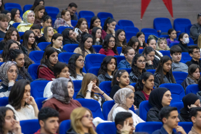 Üniversite adaylarına ‘Meslek Tanıtım Semineri’