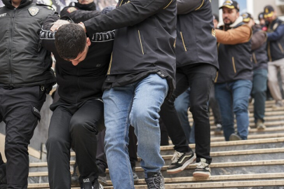 EGM koordinesinde 81 ilde suç örgütlerine yönelik düzenlenen operasyonlarda 722 şüpheli gözaltına alındı