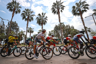 Mersin Uluslararası Bisiklet Turu'nun galibi milli sporcu Serdar Anıl Depe oldu