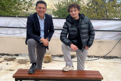 Gündem olan bankta başkan ve genç buluştu