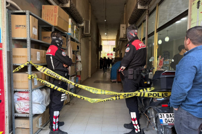 Hatay'ın Payas ilçesinde bir esnaf iş yerinde ölü bulundu