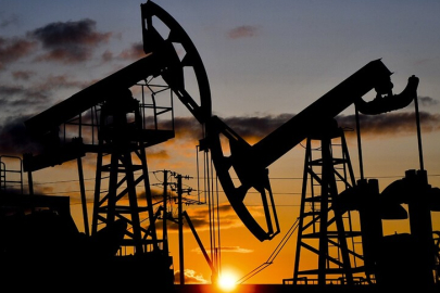 OPEC'in günlük ham petrol üretimi, savaşın etkisiyle 7,9 milyon varil azaldı