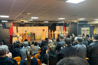 Dost Oyuncular’dan tiyatro gecesi