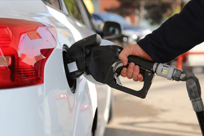 Motorine indirim geldi | Güncel akaryakıt fiyatları ne kadar oldu? Motorin litre fiyatı düştü, benzin ve motorin fiyatları 14 Nisan 2026