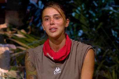 Survivor’da kriz yaratan mektup! Nefise Karatay okur okumaz yıkıldı: “Beynimden silmek istiyorum”