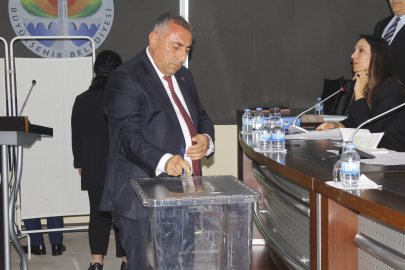 Adana Büyükşehir Belediye Meclisi’nin encümen üyeleri belli oldu!