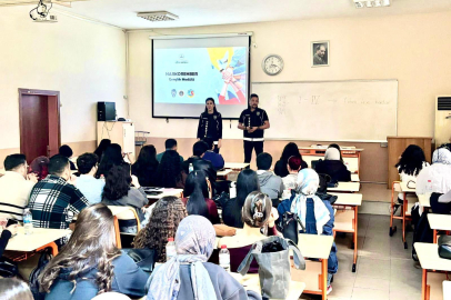 Adana İl Emniyet Müdürlüğü’nden öğrencilere narkotik eğitimi