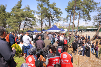 Kahramanmaraş’ta aynı saldırıda ölen 4 arkadaş yan yana defnedildi