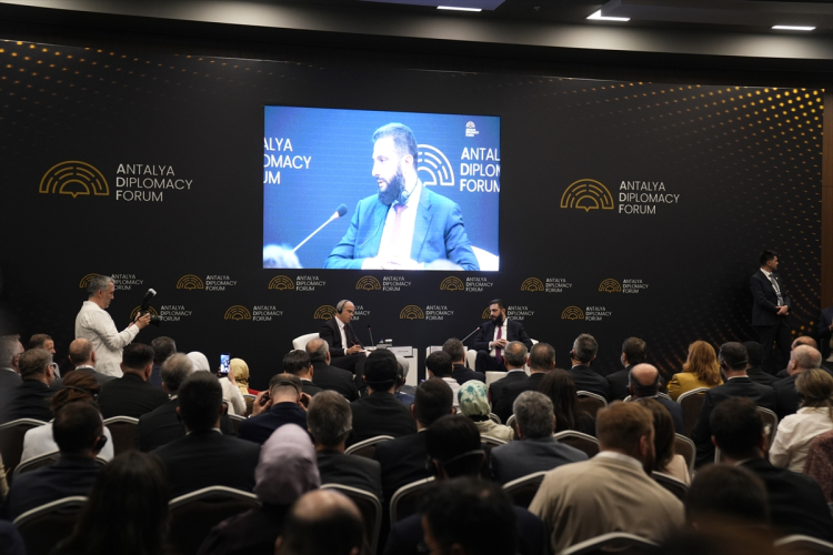 Suriye Cumhurbaşkanı Ahmed El-Şara