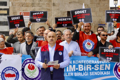 Adana’da, Kahramanmaraş’taki saldırıda hayatını kaybedenler için Gıyabi Cenaze Namazı kılındı