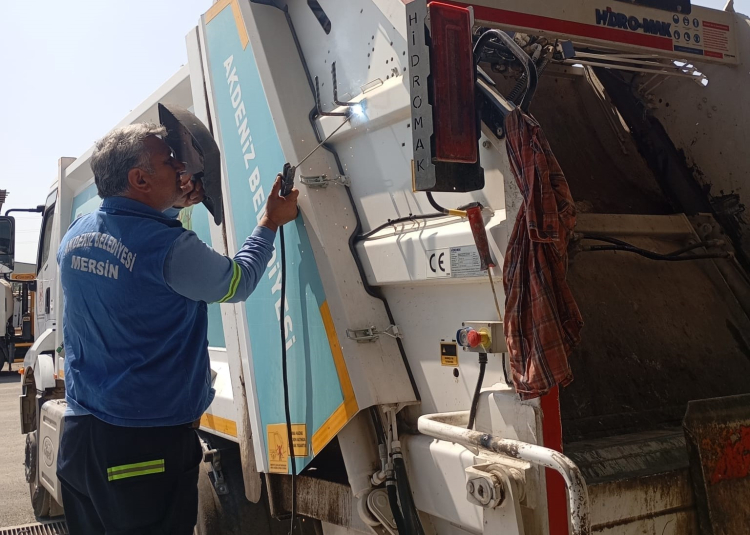 Çöp konteynerleri atölyede yenileniyor Akdeniz'de ekolojik tasarruf hamlesi 2