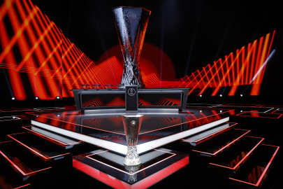 UEFA Avrupa Ligi'nde yarı final heyecanı: Dev eşleşmeler netleşti
