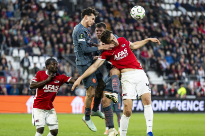 UEFA Konferans Ligi'nde yarı final biletleri sahiplerini buldu: Arda Turan ve öğrencileri turladı