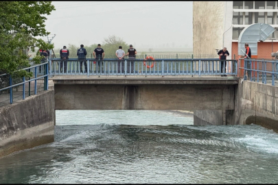 Sulama kanalına giren çocuk kayboldu, yakınları gözyaşı döktü   