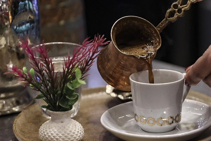 Kahve Tüketiminde Dikkat Çeken Rakam: Her 10 Kişiden 1’i Günde 5 Bardaktan Fazla İçiyor