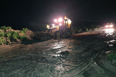 Karataş’ta sağanak alarmı: Ekipler gece boyunca sahadaydı