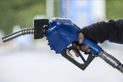 Mazot fiyatları 20 Nisan 2026: Motorin ne kadar oldu, benzine zam var mı?