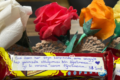 Osmaniye Toprakkale'de öğrencilerden öğretmenlere duygulandıran sürpriz