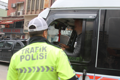 Adana'da gereksiz korna kullanan otobüs şoförüne 18 bin lira ceza kesildi