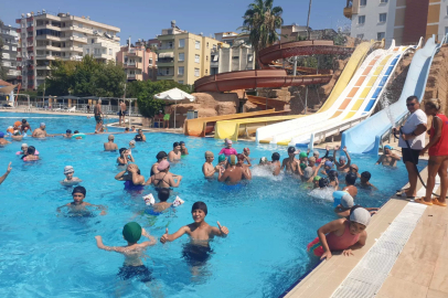 Başkan Boltaç'ın hayata geçirdiği yüzme projesi 700 proje arasından sıyrılarak Türkiye'ye örnek oldu