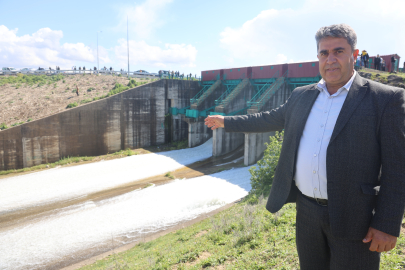 Hatay'da 25 yıl sonra bir ilk: Yarseli Barajı tam kapasiteye ulaştı ve kapaklar açıldı