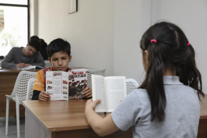 Mersin'de 30 bin kitap cebinizde: 'Adres Dijital Kütüphane' uygulaması hizmete girdi