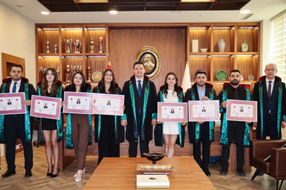 Adana Barosu’nda 7 yeni avukat mesleğe ilk adımını attı