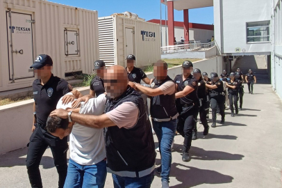 Adana merkezli operasyonda uyuşturucuya özendirme iddiasıyla 16 tutuklama