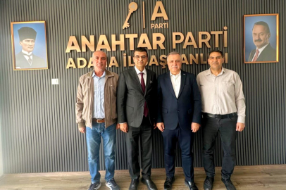 Anahtar Parti Teşkilat Başkan Yardımcısı Ali Çelik Adana’da teşkilatlara yol haritasını anlattı