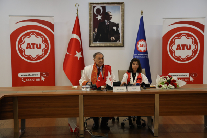 Üniversiteyi bir günlüğüne çocuklar yönetti! Rektör Sözen'den anlamlı 23 Nisan mesajı