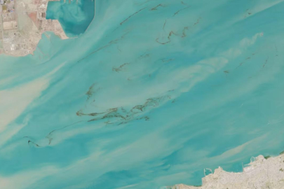 Basra Körfezi'nde büyük çevre felaketi: Petrol sızıntıları uzaydan görüntülendi