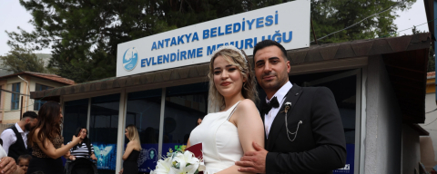 Deprem bölgesinde 27 bin 20 çift evlilik kredisinden faydalandı