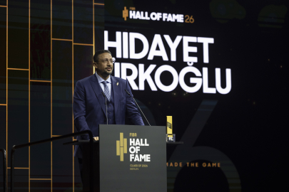 Hidayet Türkoğlu tarihe geçti: FIBA Hall of Fame'deki ilk Türk